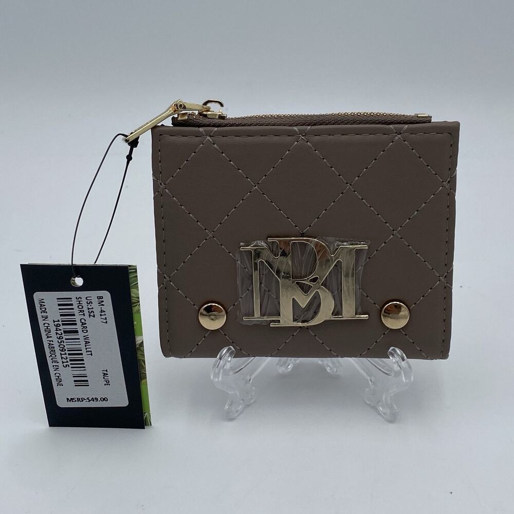 Badgley Mischka Short Card Wallet Quilted Taupe Zipper Compartment Card Holder